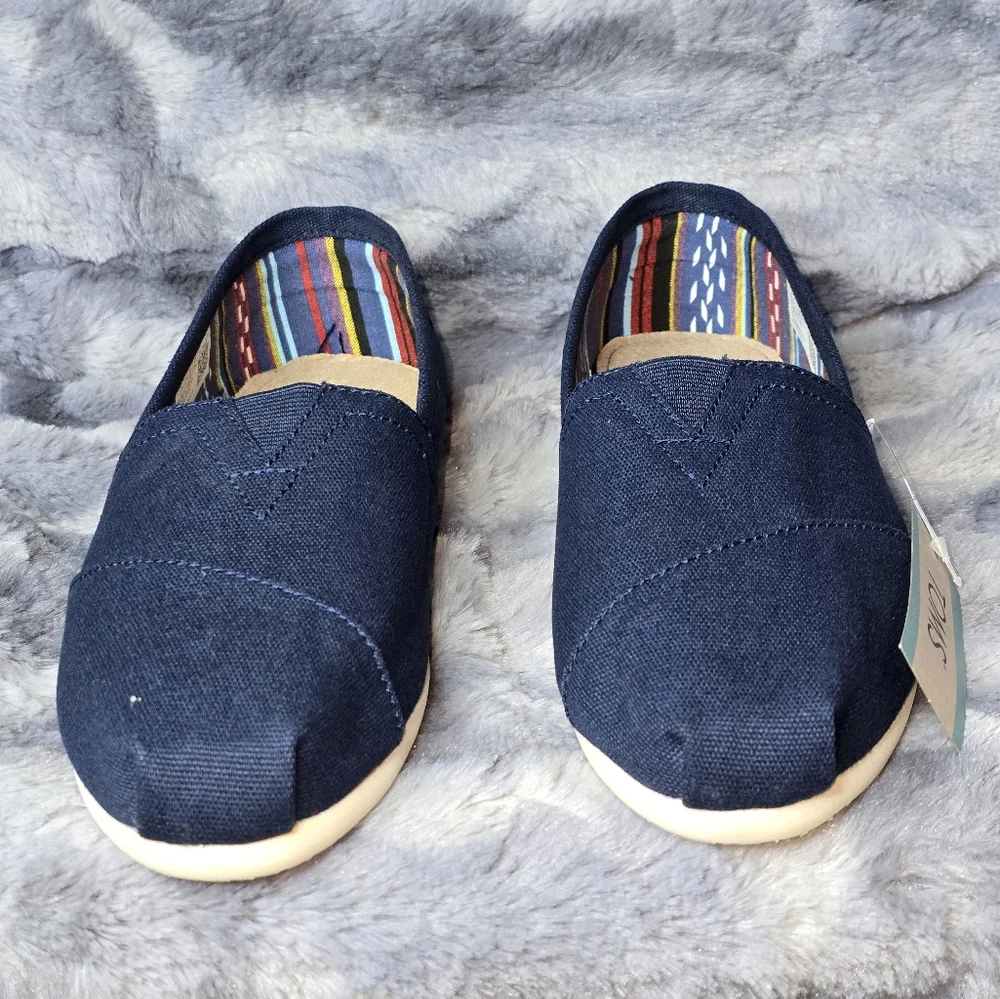 NWB TOMS Alpargata Classic Canvas Slip-On‎ Women's Navy Size 9